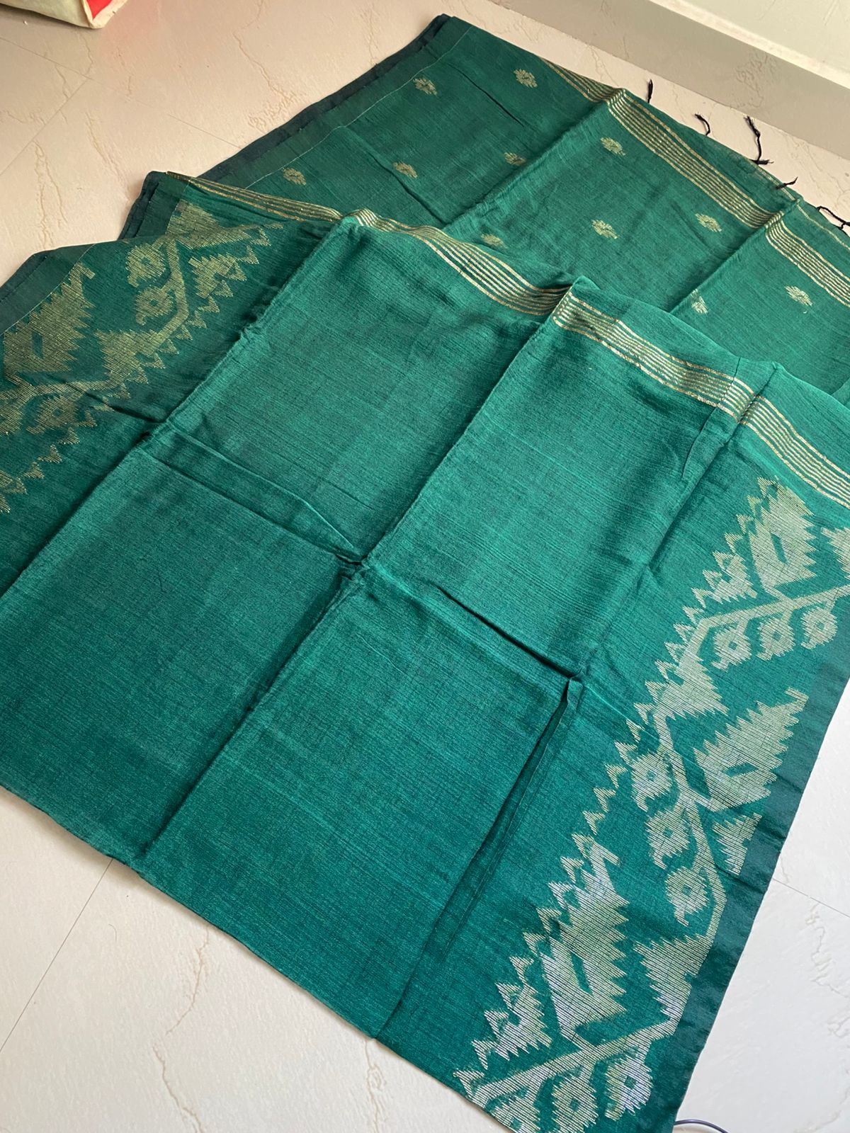 Linen jamdani