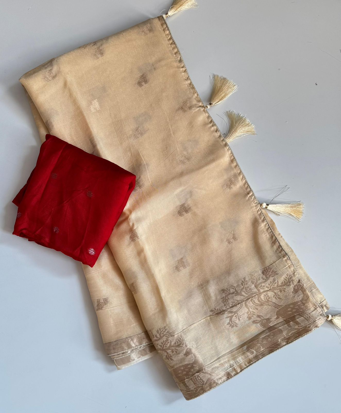 Pichwai Dola Silk