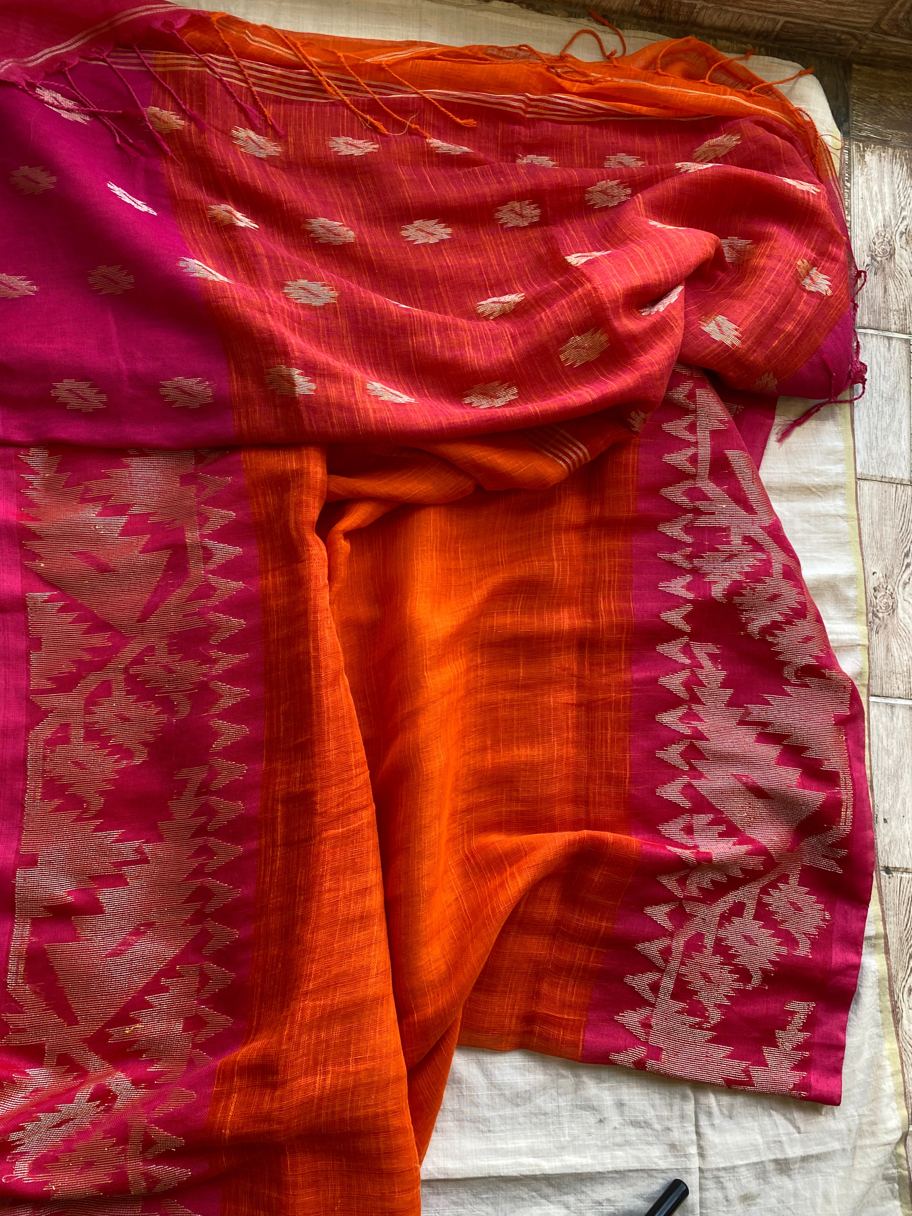 Linen jamdani