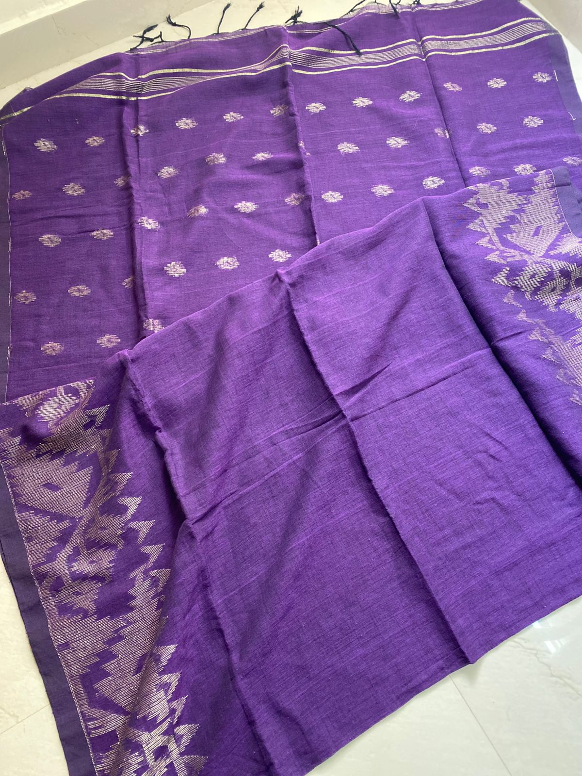 Linen jamdani